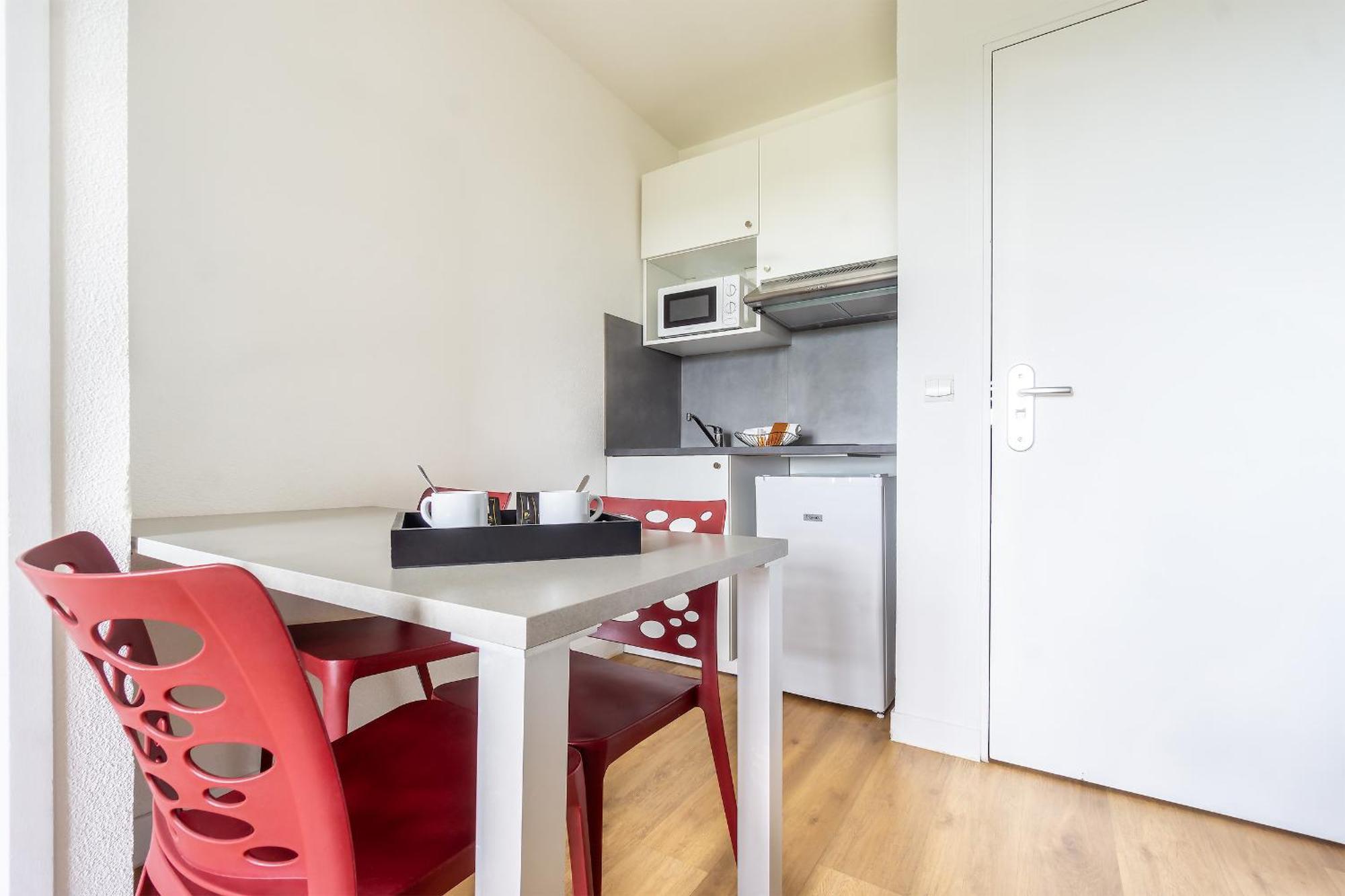 City Residence Chelles Aparthotel 2*